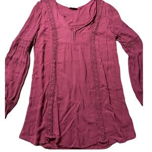 VGUC Arizona peasant top.  204W